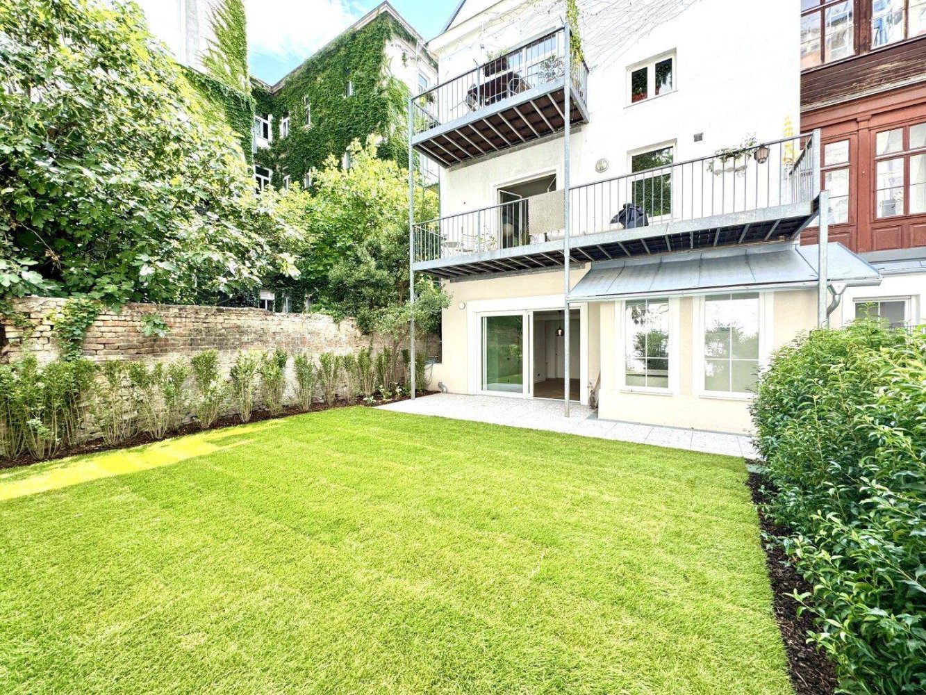 3 rooms Penthouse in Margareten, Austria No. 204096