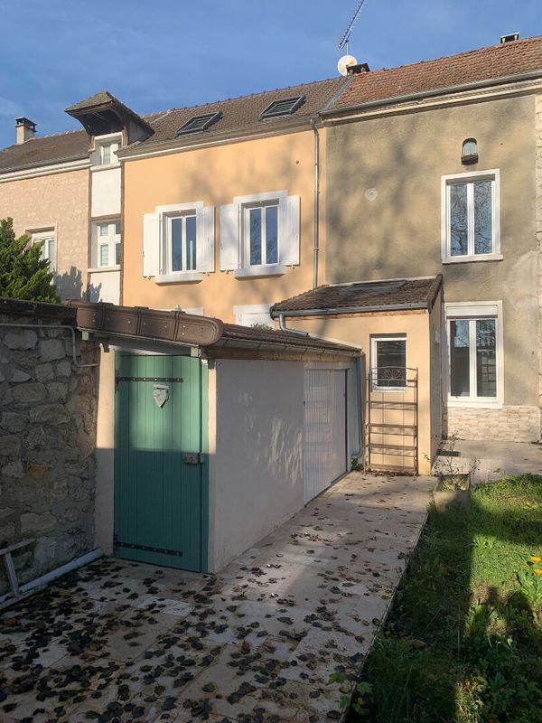 2 bedrooms House in Conflans-Sainte-Honorine, France No. 135852