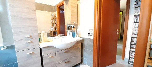 3 rooms Apartment in Settimo Torinese, Italy No. 151020 36