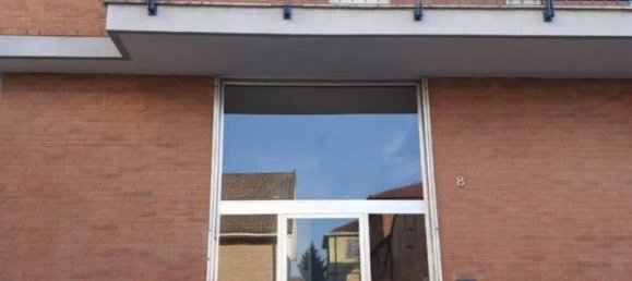 3 rooms Apartment in Settimo Torinese, Italy No. 151020 5