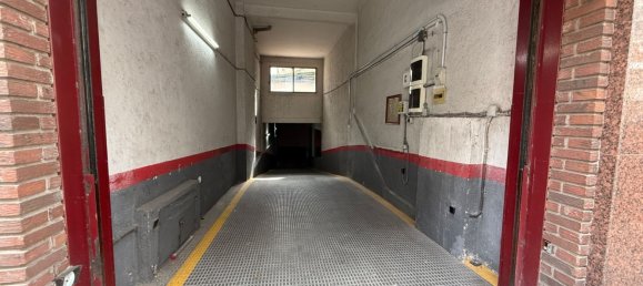Garage in Madrid, Spain, Nr. 157898 2
