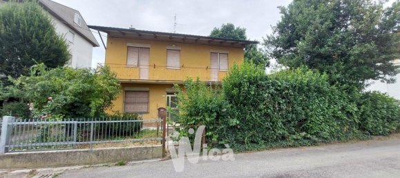 8غرفة منزل في Cesena, Italy رقم 105835 2