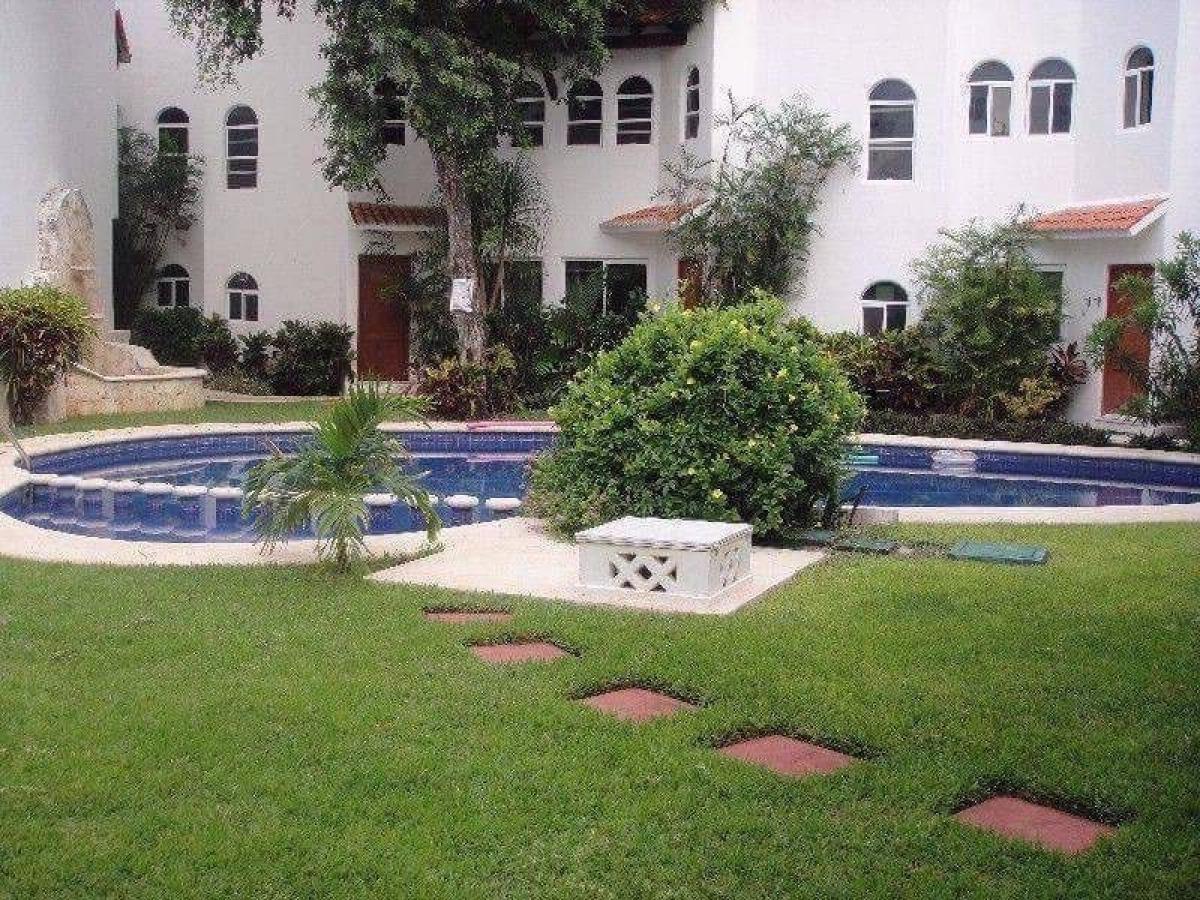 3 bedrooms House in Solidaridad, Mexico No. 185969