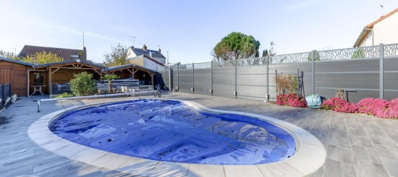 4 bedrooms House in Chateauroux, France No. 50258 9