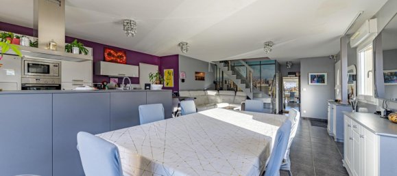 4 bedrooms House in Chateauroux, France No. 50258 4