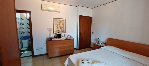 7-salle Maison à Latina, Italy No. 209667 20