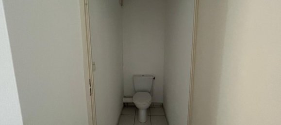 2 bedrooms Apartment in Reims, France No. 159180 15