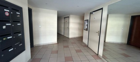 2 bedrooms Apartment in Reims, France No. 159180 16