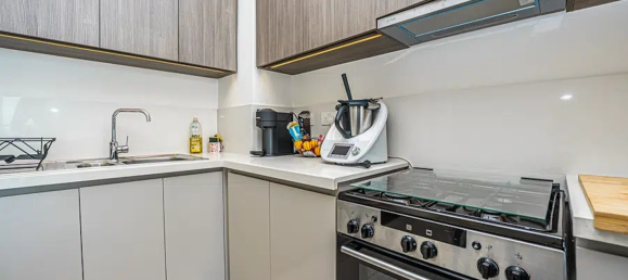 2 bedrooms Apartment in Dubai, UAE No. 21051 2