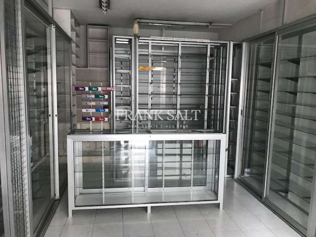  محل تجاري في Santa Venera, Malta رقم 13613