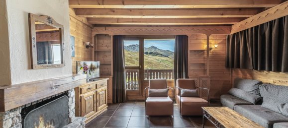 3 bedrooms Apartment in Les Belleville, France No. 1344 2