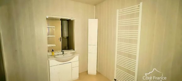 3 bedrooms House in Hargnies, France No. 160129 18