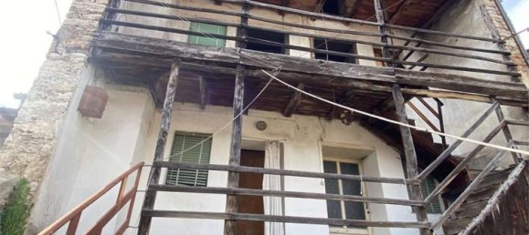 Дом с 10 комнатами в Ревине Лаго, Италия № 89845 2