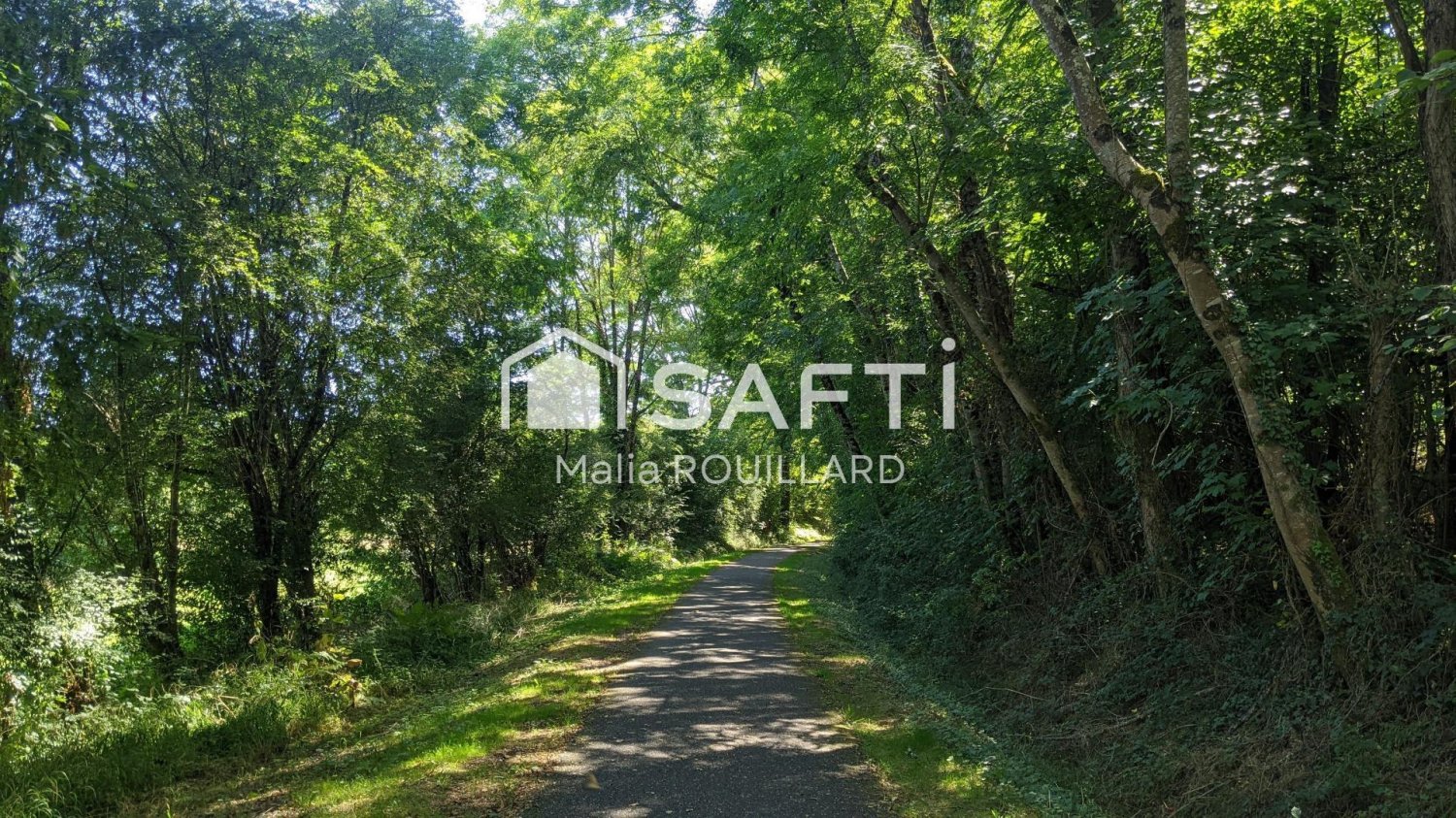 Terrain à Sadirac, France 604m² No. 102805