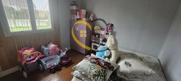 2 bedrooms House in Parassy, France No. 87808 4