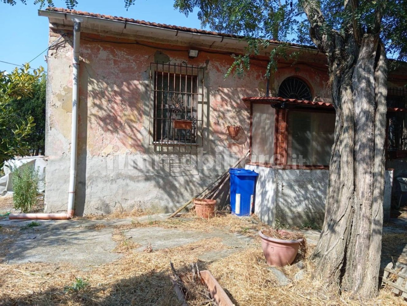 2 غرف نوم فيلا في Collesalvetti, Italy رقم 349499