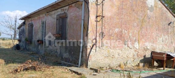 2 غرف نوم فيلا في Collesalvetti, Italy رقم 349499 4