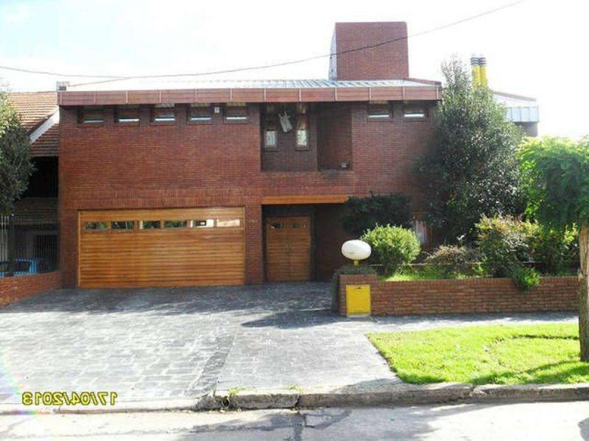 3 bedrooms House in Mar del Plata, Argentina No. 78653