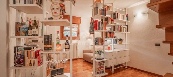 3 bedrooms Apartment in Reggio Emilia, Italy No. 374291 7