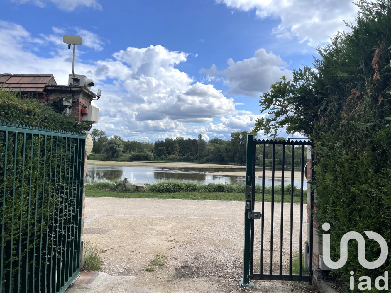 2 bedrooms Apartment in Orleans, France No. 236025