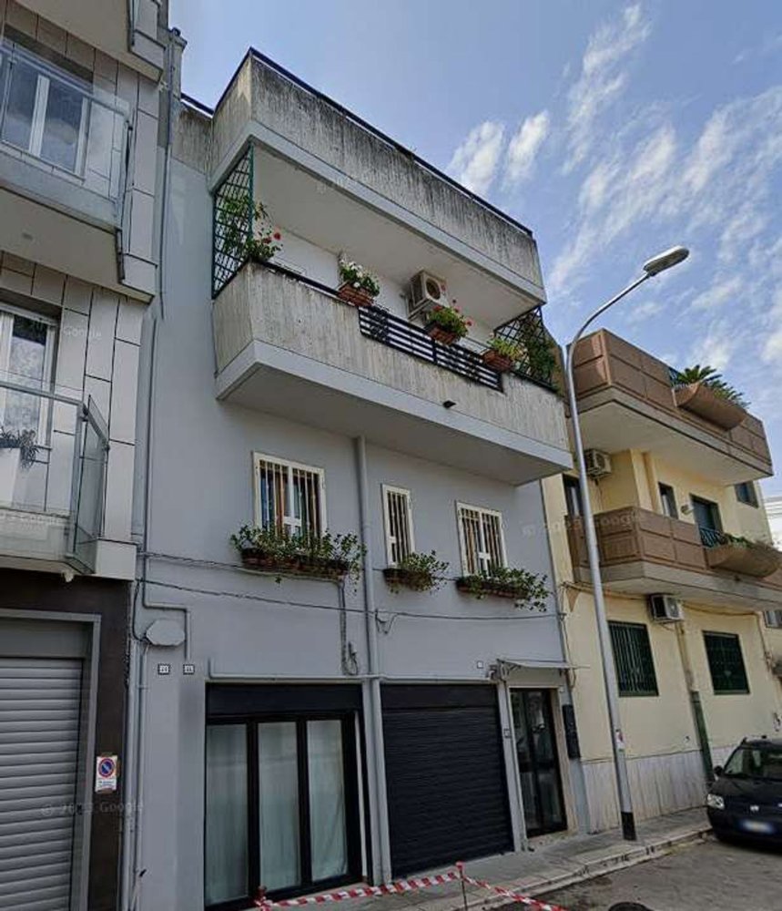 5 غرف نوم شقة في Bitritto, Italy رقم 381737