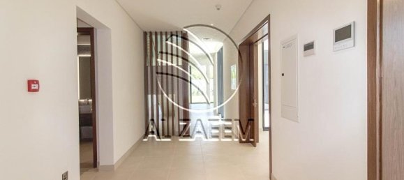 5 bedrooms Villa in Yas Island, UAE No. 29793 2