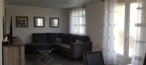 3 bedrooms Villa in Goussainville, France No. 189296 4