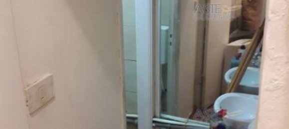 68m² Commercial property in Livorno, Italy No. 312148 9