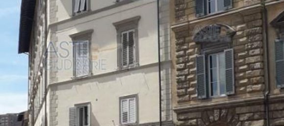 68m² Commercial property in Livorno, Italy No. 312148 2