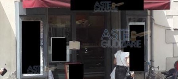 68m² Commercial property in Livorno, Italy No. 312148 3