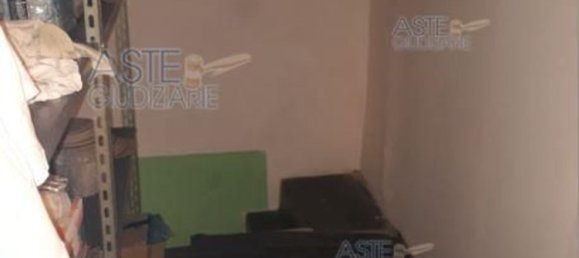 68m² Commercial property in Livorno, Italy No. 312148 11