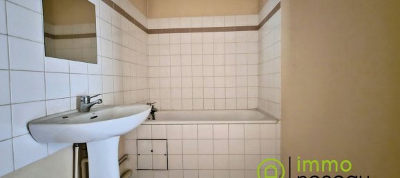 Studio in Tourcoing, France No. 242424 5