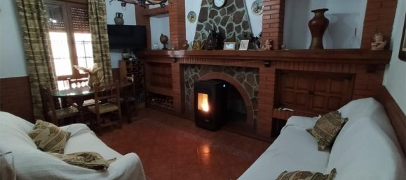 4 bedrooms Townhouse in Ciudad Real, Spain No. 186868 2