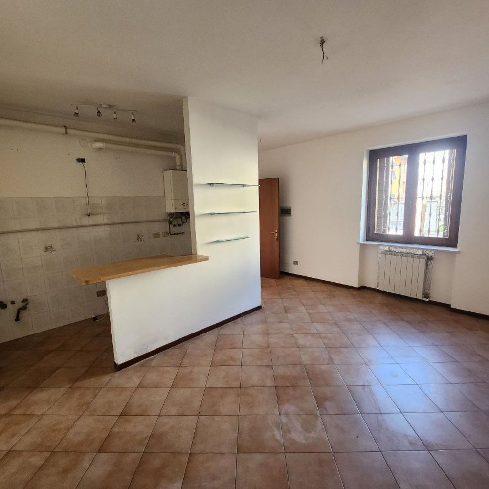 Apartamento de 3 habitaciónes en Soresina, Italy No. 232496