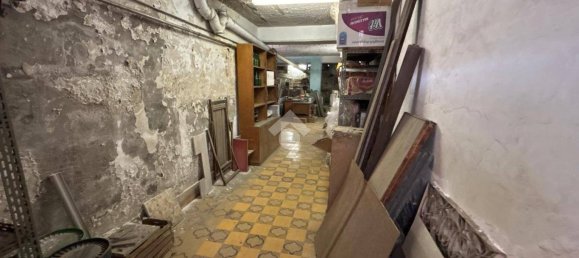 5 rooms Building in Naples, Italy No. 8842 17