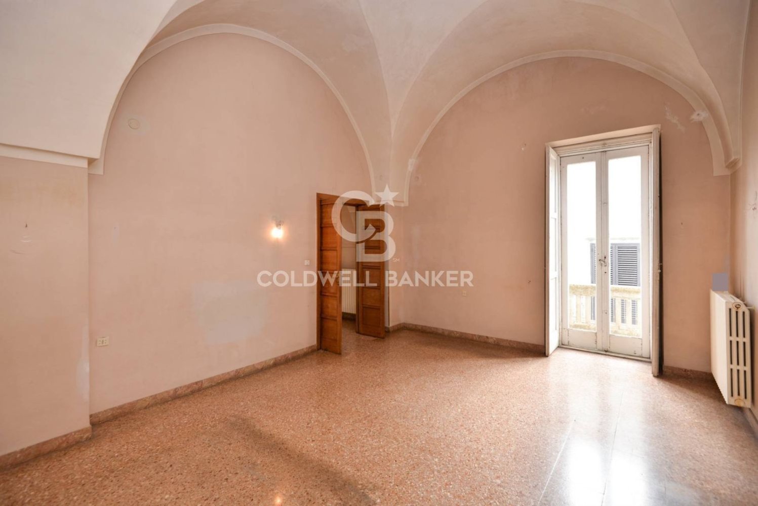 5 rooms Apartment in Mesagne, Italy No. 22541