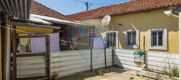 3 bedrooms House in Maceira, Portugal No. 44263 3