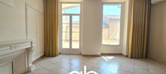 17 rooms Building in Lunel, France No. 294488 2