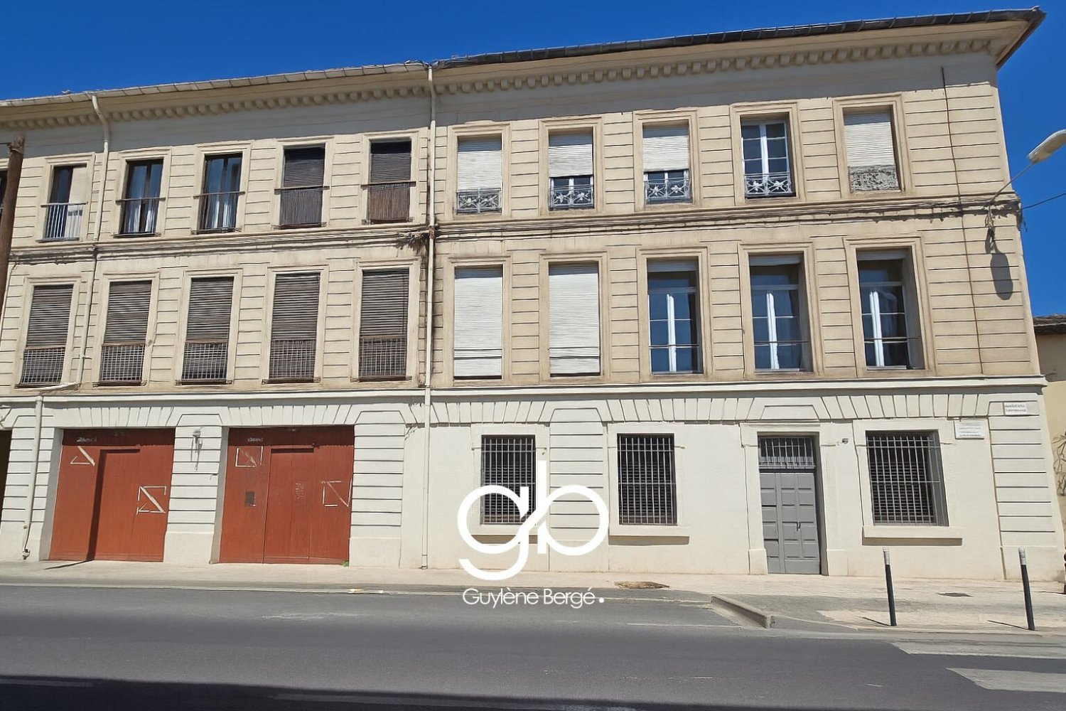 17 rooms Building in Lunel, France No. 294488