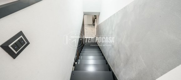 4 rooms Duplex in Vignola, Italy No. 159700 32