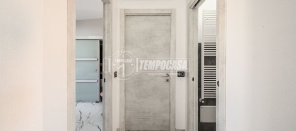 4 rooms Duplex in Vignola, Italy No. 159700 14