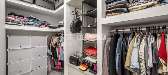 4 rooms Duplex in Vignola, Italy No. 159700 27