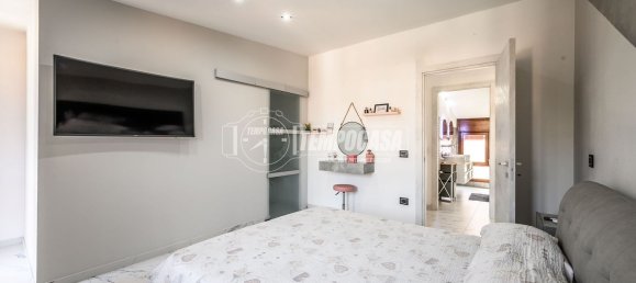 4 rooms Duplex in Vignola, Italy No. 159700 25