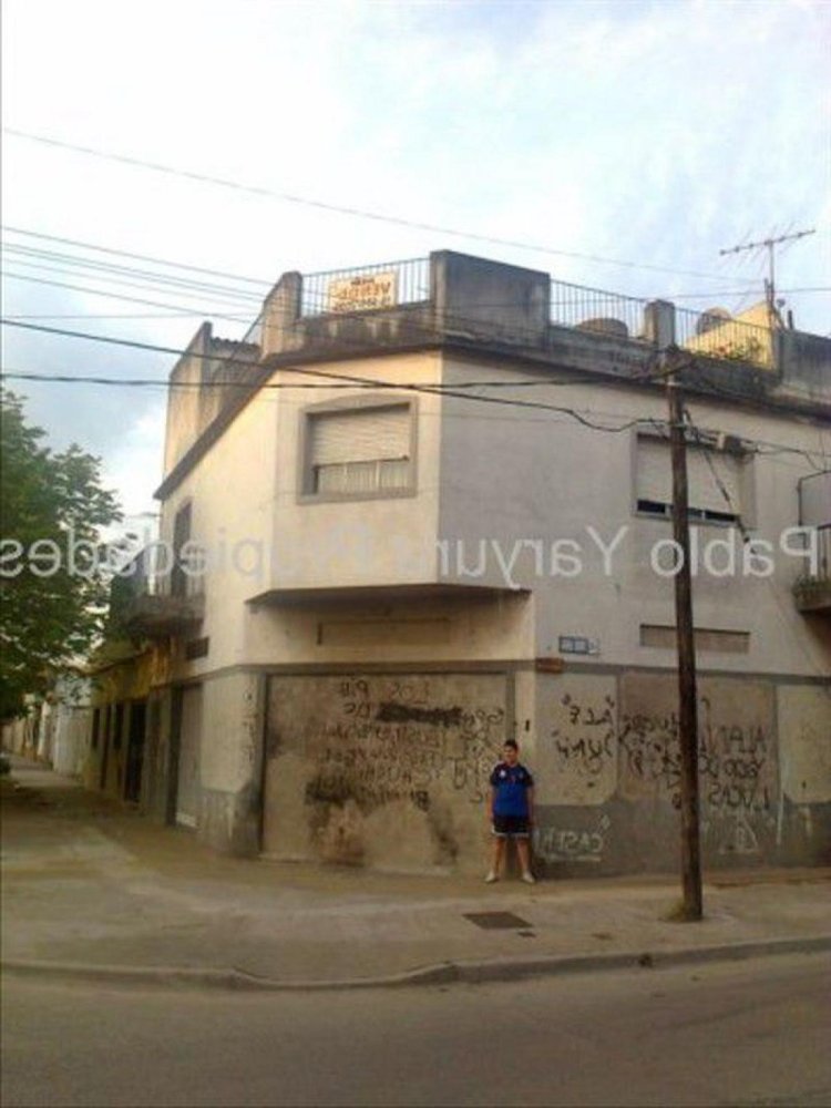 2 bedrooms Apartment in Tres de Febrero, Argentina No. 15511