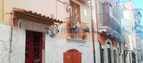 Edifício de 5 divisões em Barletta, Italy N.º 287201 20