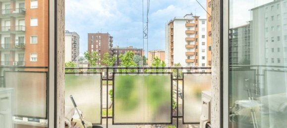 Apartamento T2 em Corsico, Italy N.º 328375 2