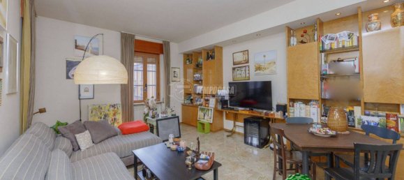 3 bedrooms Apartment in Piacenza, Italy No. 113640 2