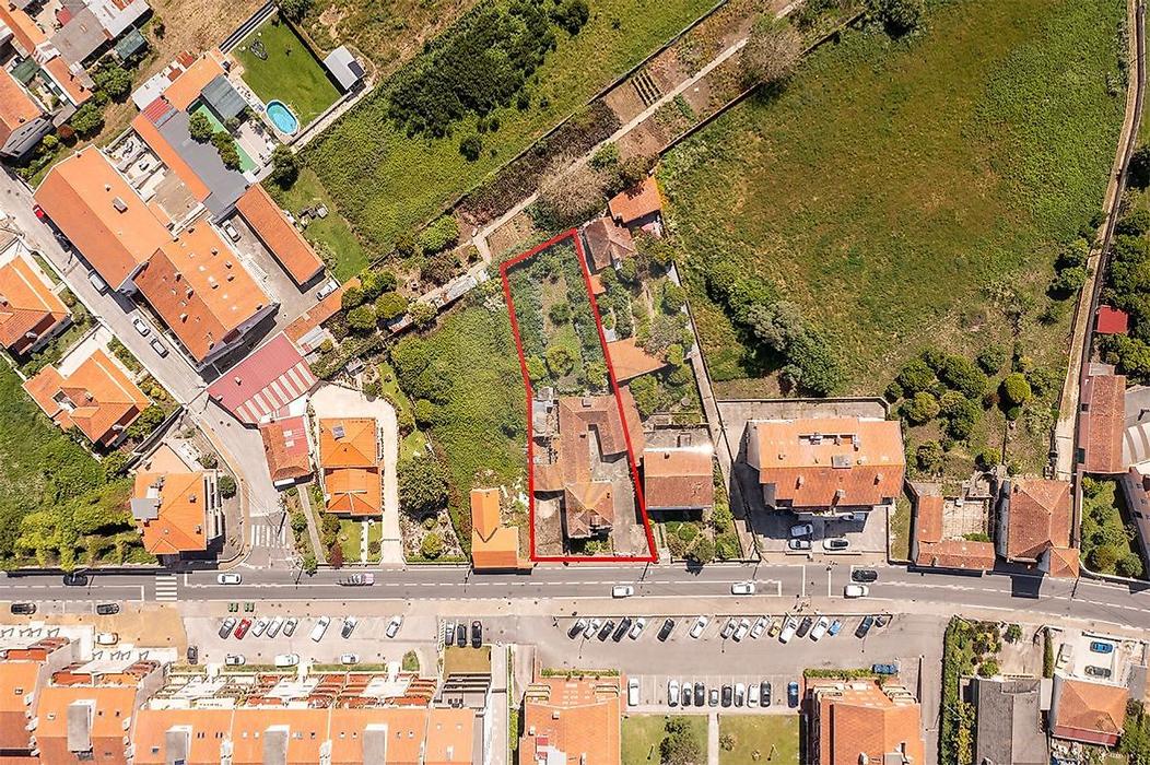 578m² Land in Ilhavo, Portugal No. 309928