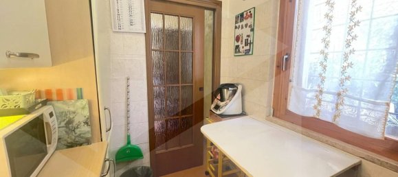 4 rooms Apartment in Rome, Italy No. 28414 19