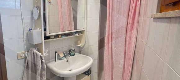 4 rooms Apartment in Rome, Italy No. 28414 27